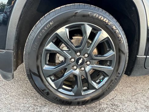 Used 2019 Chevrolet Traverse RS w/ LPO, Floor Liner Package image 28