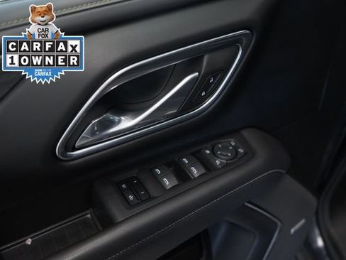 Used 2023 GMC Yukon XL SLT w/ SLT Luxury Package AWD/4WD image 19