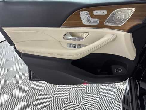 Used 2022 Mercedes-Benz GLE 350 4MATIC image 9