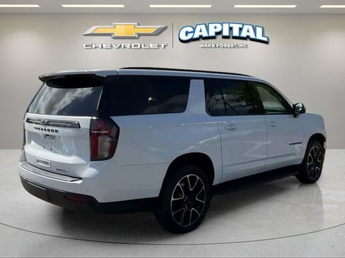 Used 2024 Chevrolet Suburban RST w/ Luxury Package AWD/4WD image 5