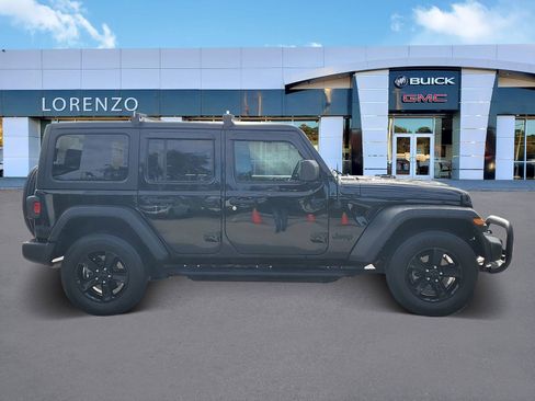 Used 2022 Jeep Wrangler Unlimited Sport image 4