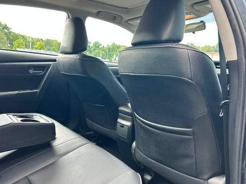 Used 2015 Toyota Corolla LE Premium FWD image 35