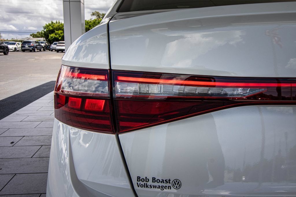 Certified 2026 Volkswagen Jetta SE FWD image 13