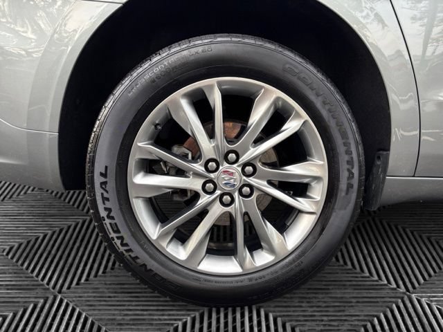 Used 2024 Buick Enclave Avenir w/ Avenir Technology Package AWD/4WD image 33