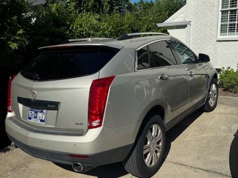 Used 2013 Cadillac SRX Luxury w/ Driver Awareness Package FWD image 6