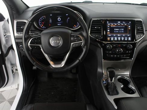 Used 2021 Jeep Grand Cherokee Laredo X image 10