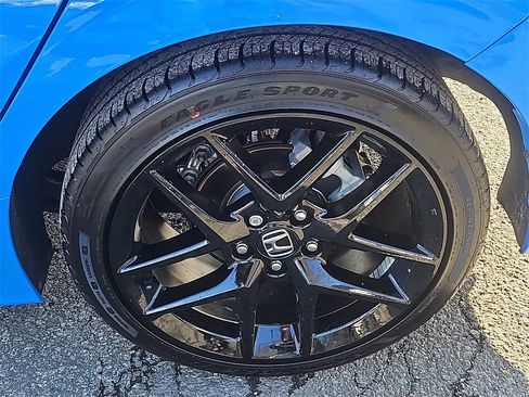 Used 2025 Honda Civic Sport image 8