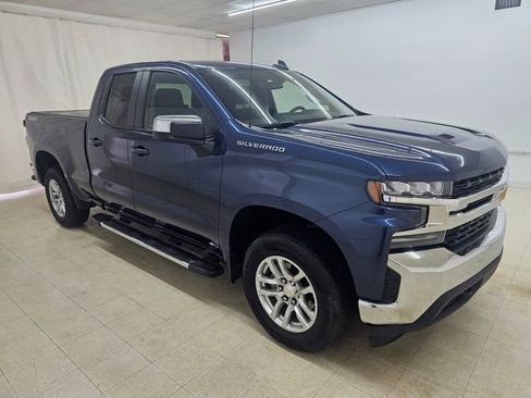 Used 2022 Chevrolet Silverado 1500 LT AWD/4WD image 14