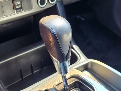 Used 2014 Toyota Tacoma PreRunner w/ TRD Off-Road Package image 41