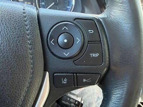Used 2019 Toyota Corolla SE FWD image 20