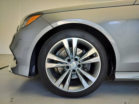 Used 2014 Mercedes-Benz E 350 Sedan image 5