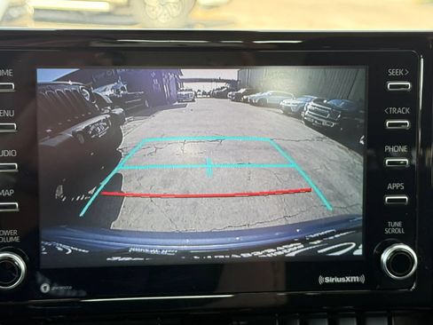 Used 2021 Toyota Corolla LE FWD image 12