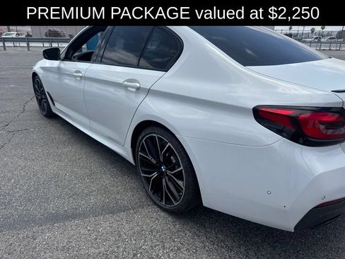 Used 2023 BMW 540i w/ M Sport Package RWD image 3