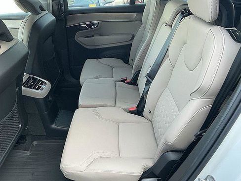 New 2026 Volvo XC90 T8 Plus w/ Protection Package Premier AWD/4WD image 14