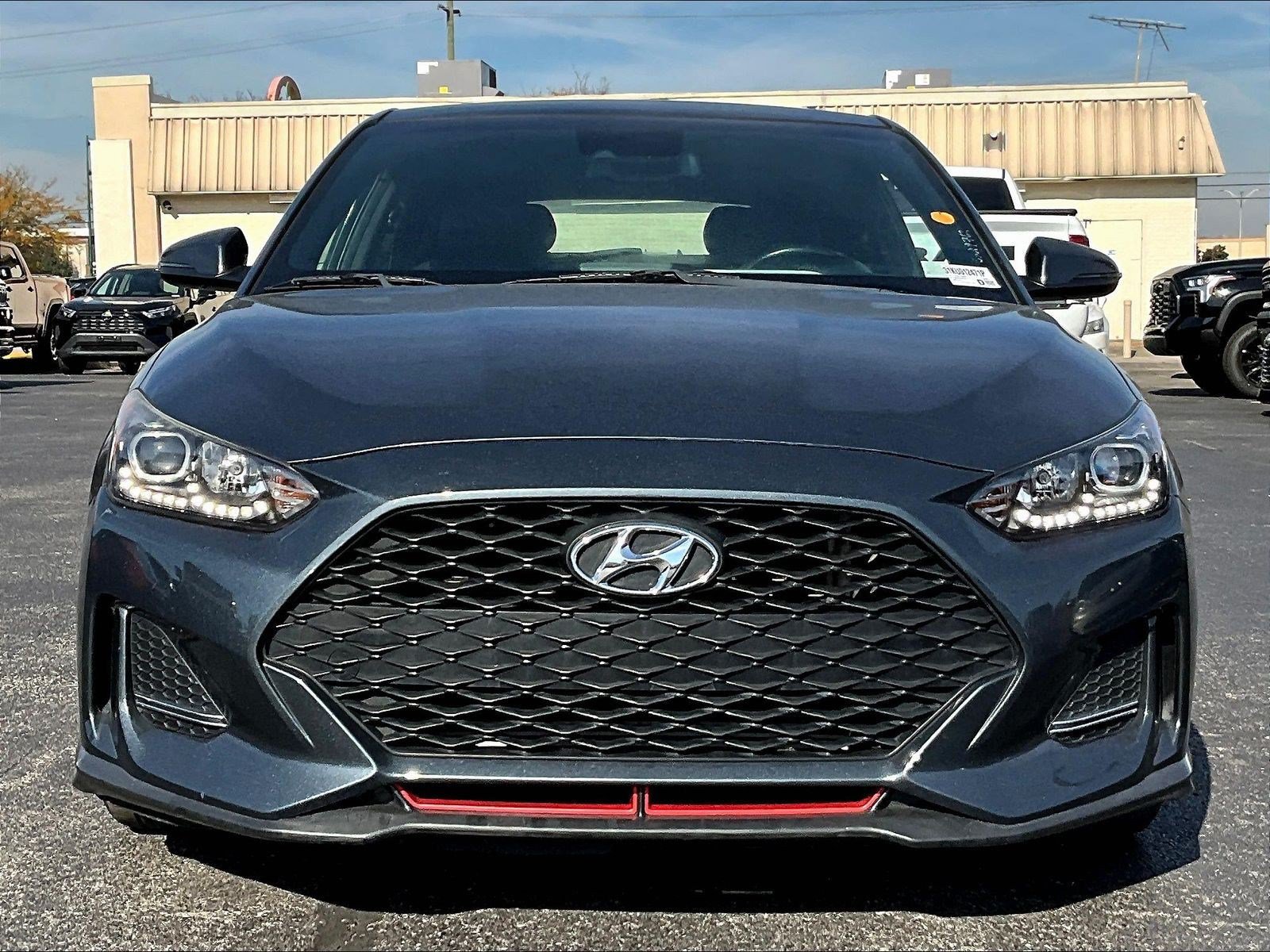Used 2019 Hyundai Veloster Turbo FWD image 2