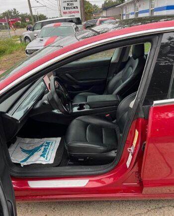 Used 2019 Tesla Model 3 Standard Range RWD image 3