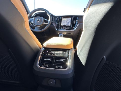 New 2026 Volvo V60 B5 Cross Country Ultra w/ Climate Package image 11