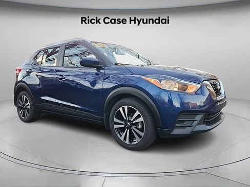 Used 2019 Nissan Kicks SV image 9
