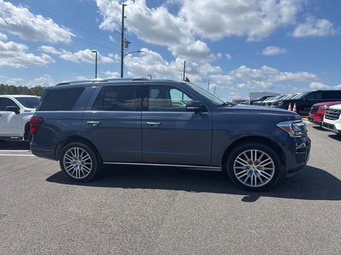 Used 2023 Ford Expedition Limited RWD image 1