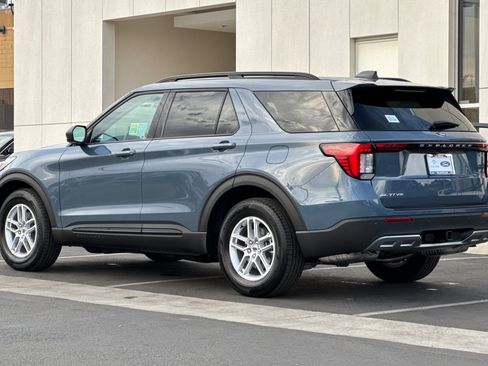 New 2026 Ford Explorer Active w/ Active Comfort Package image 5