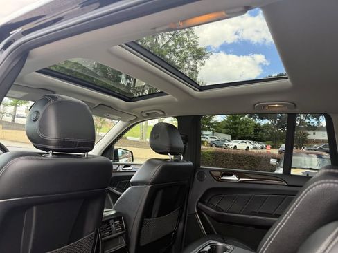 Used 2015 Mercedes-Benz GL 450 4MATIC image 22
