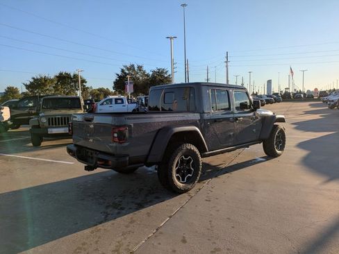 Used 2020 Jeep Gladiator Rubicon image 5