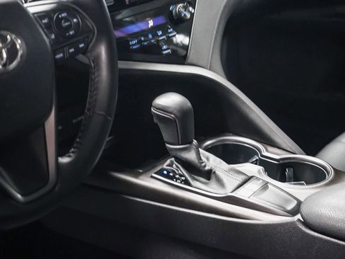 Certified 2023 Toyota Camry SE w/ Convenience Package image 24