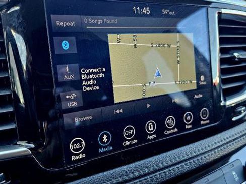 Used 2019 Chrysler Pacifica Limited FWD image 14