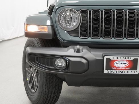 New 2026 Jeep Gladiator Sport image 6