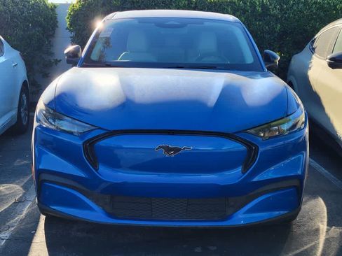 Used 2025 Ford Mustang Mach-E Premium image 10