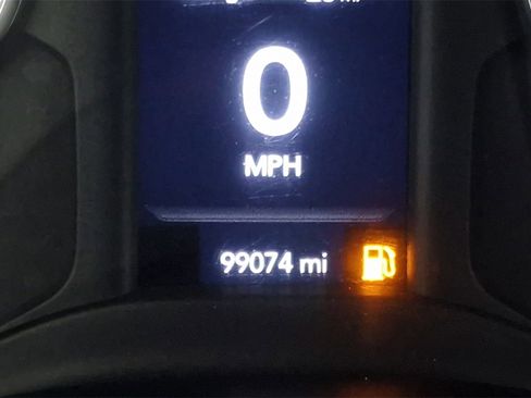 Used 2021 RAM 1500 Big Horn image 17