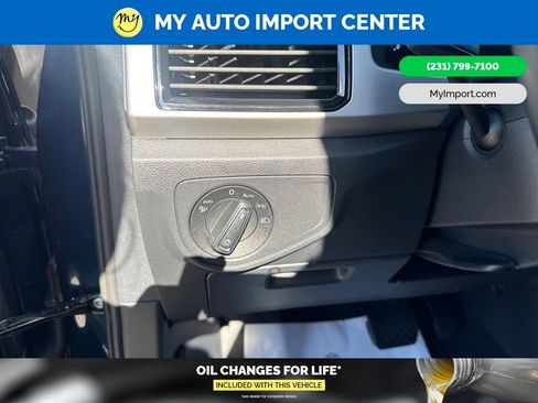 Used 2023 Volkswagen Atlas SE w/ Black Wheel Package AWD/4WD image 15
