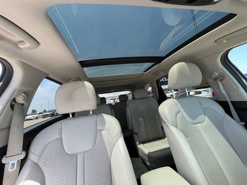 Certified 2023 Kia Sorento EX w/ Panoramic Sunroof Package FWD image 32