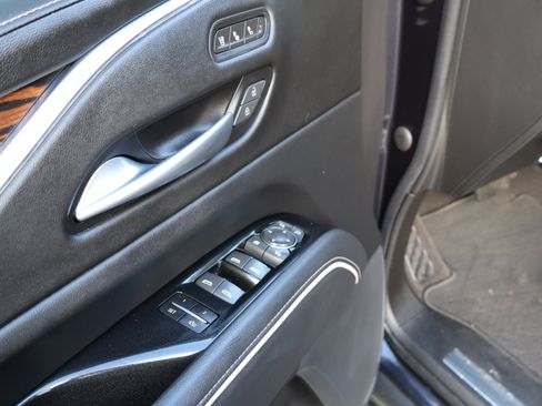 Used 2023 Cadillac Escalade Premium Luxury w/ LPO, Floor Liner Package image 19