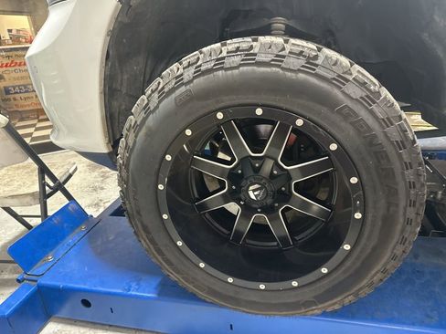 Used 2017 RAM 1500 Sport w/ Convenience Group image 9