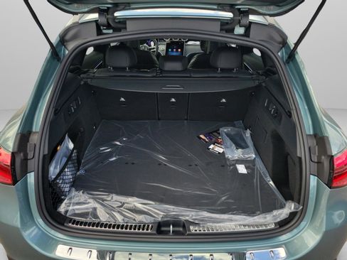 Used 2026 Mercedes-Benz GLC 300 image 29