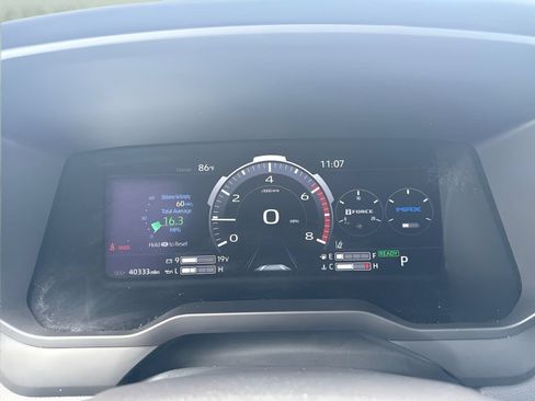 Used 2025 Toyota Sequoia TRD Pro AWD/4WD image 17