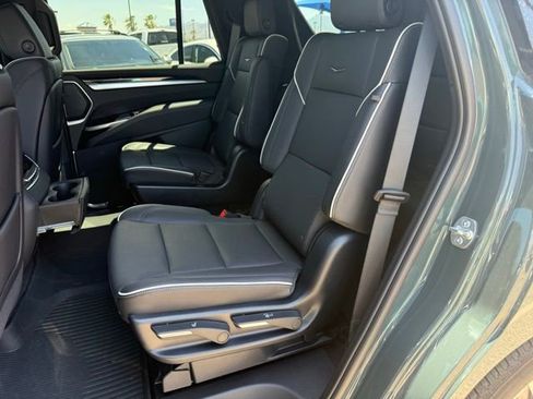 Used 2025 Cadillac Escalade Sport w/ LPO, Floor Liner Package AWD/4WD image 39