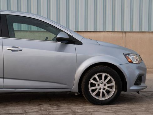 Used 2018 Chevrolet Sonic LT FWD image 11