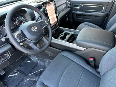 New 2025 RAM 2500 Big Horn AWD/4WD image 9