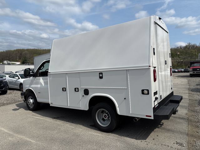 New 2025 GMC Savana 3500 w/ Power Convenience Package RWD image 5
