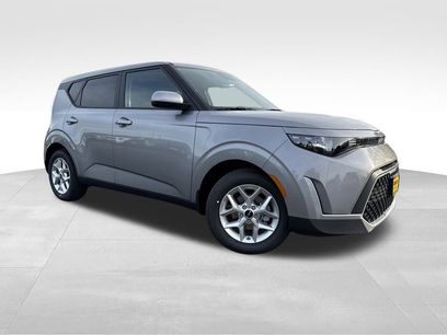 New 2025 Kia Soul S