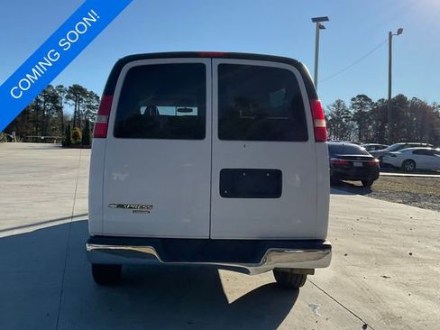Used 2016 Chevrolet Express 3500 LT w/ LT Preferred Equipment Group image 2