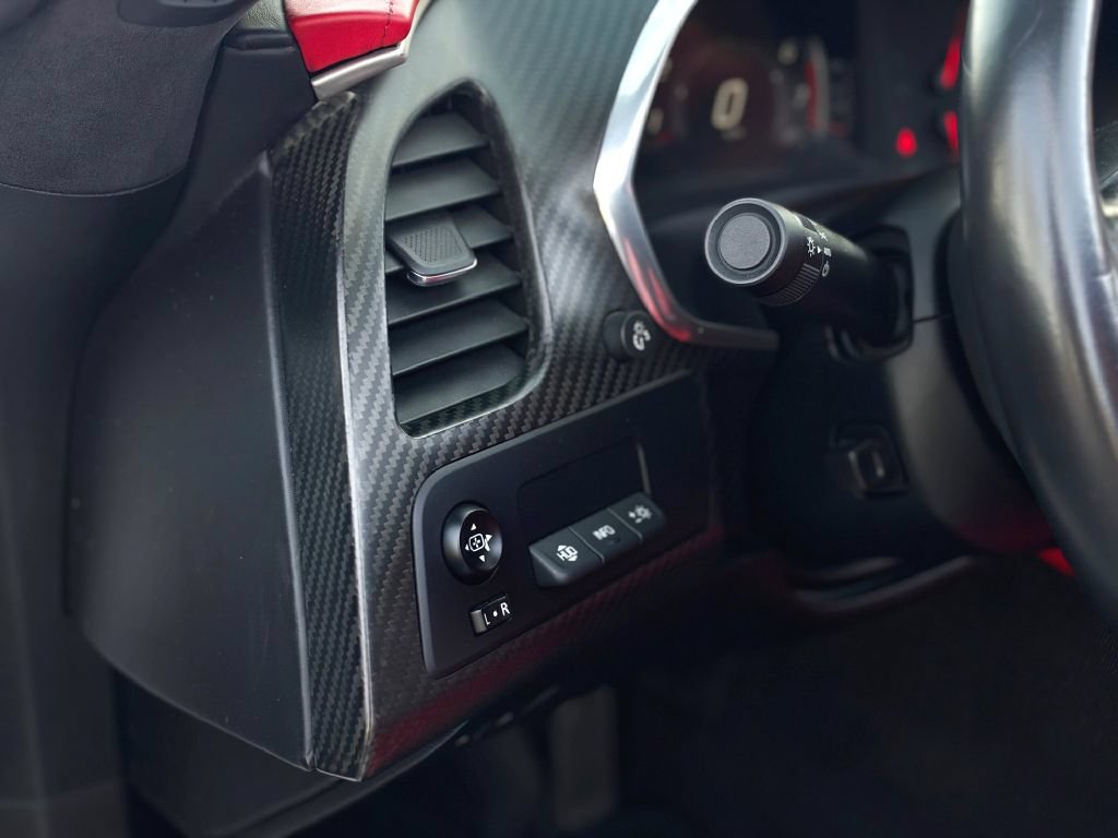 Used 2017 Chevrolet Corvette Z06 RWD image 18