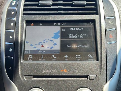 Used 2017 Lincoln MKC Reserve image 26