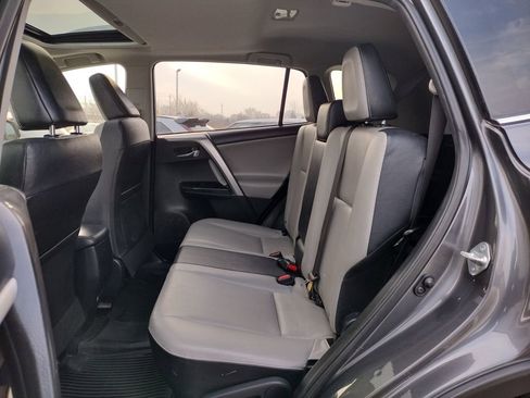 Used 2018 Toyota RAV4 Limited w/ All Weather Liner Package image 8