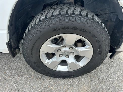 Used 2019 RAM 1500 Big Horn AWD/4WD image 22