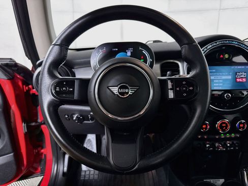 Used 2022 MINI Cooper 2-Door Hardtop FWD image 16
