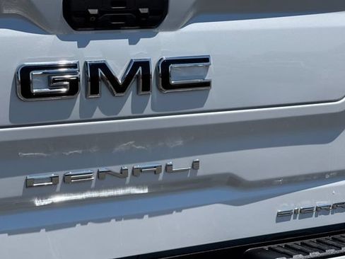 Used 2022 GMC Sierra 1500 Denali w/ Denali Reserve Package AWD/4WD image 53