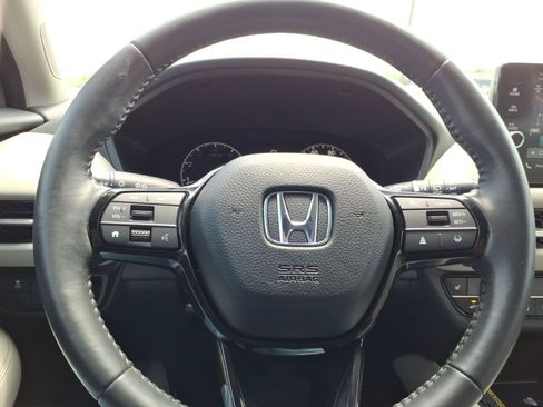 Used 2024 Honda HR-V EX-L image 16